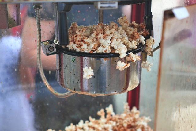 All You Need To Know About The Rise Of The Popcorn Machine